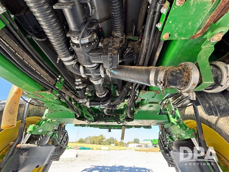 2017-john-deere-r4038-image-32