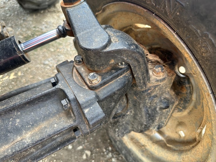 mahindra-1626-image-14
