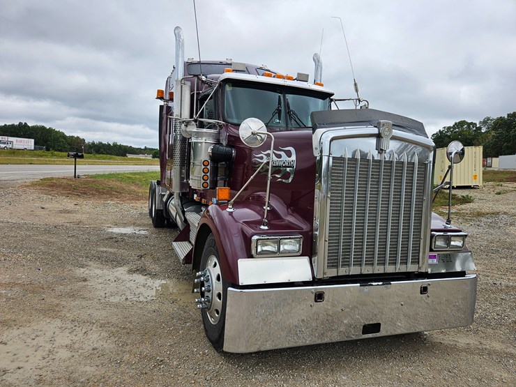 2000-kenworth-w900-image-24