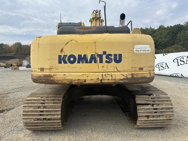 komatsu-pc270-lc-image-4
