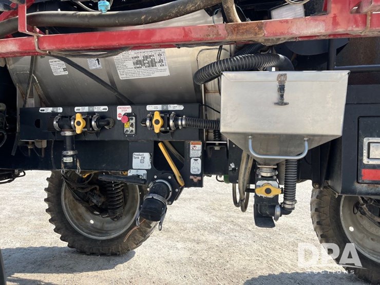2016-case-ih-patriot-3340-image-52