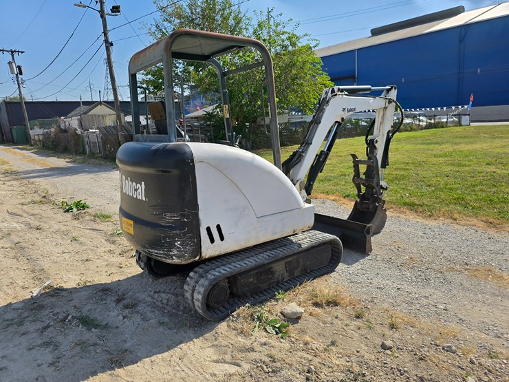 2003-bobcat-328d-image-24