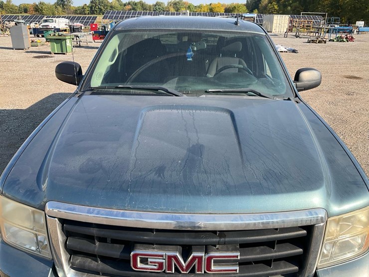 2010-gmc-sierra-1500-image-11