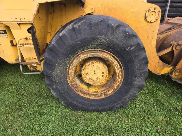 massey-ferguson-55c-image-49