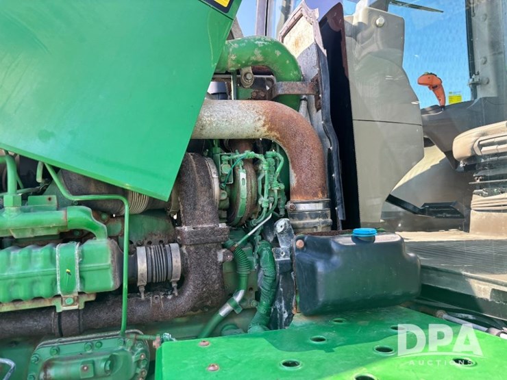 2019-john-deere-f4365-image-31