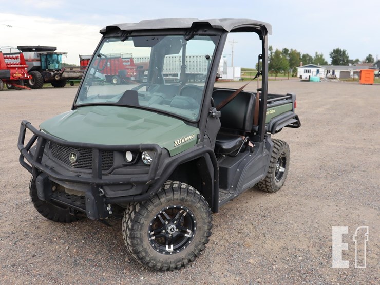 2019-john-deere-gator-xuv-835m-image-4