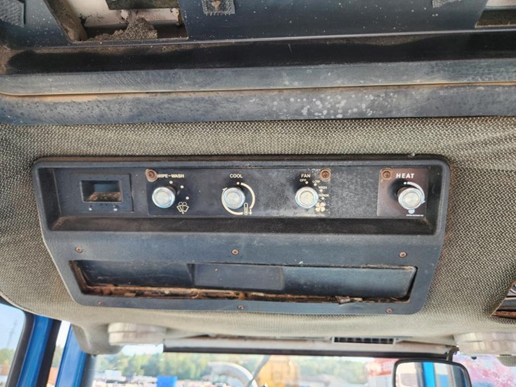 ford-5610-image-43