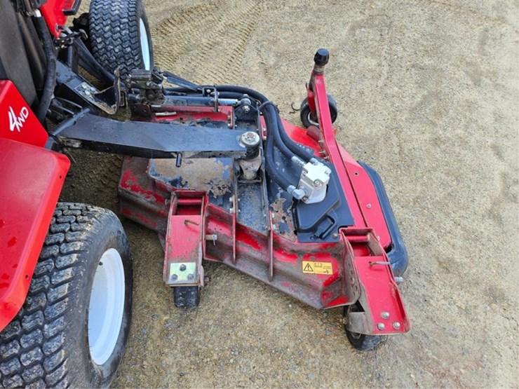 2015-toro-groundsmaster-4000d-image-12