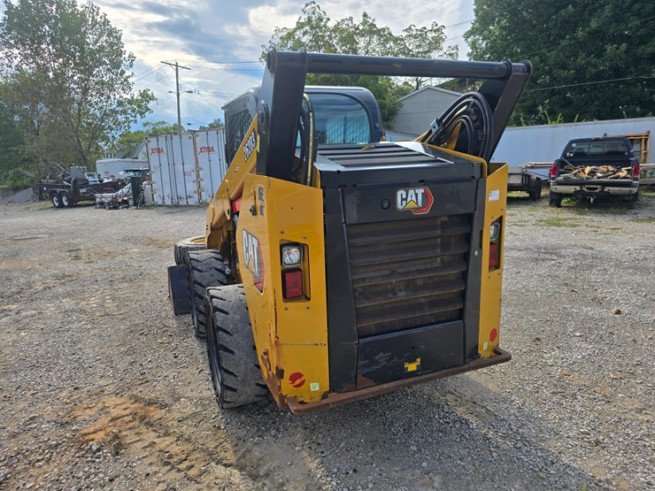 2020-caterpillar-262d3-image-13