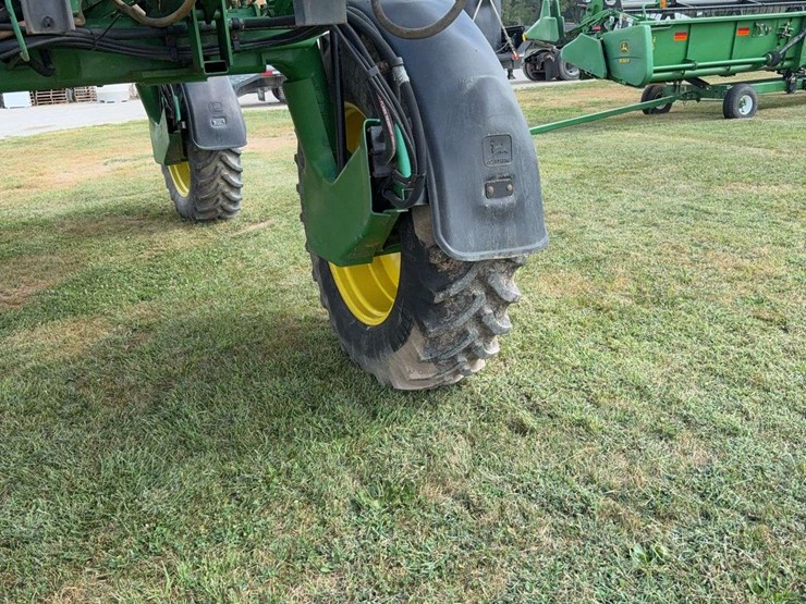2000-john-deere-4700-image-37