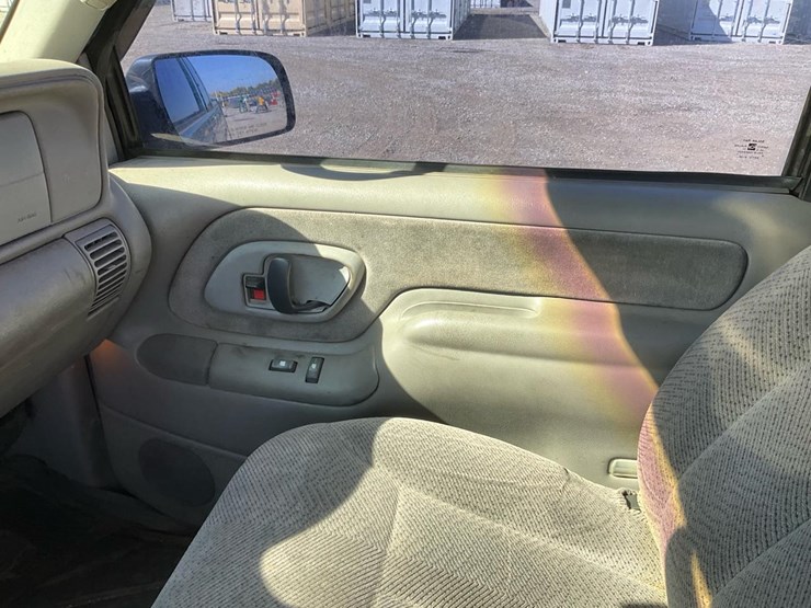 1998-chevrolet-k1500-image-76