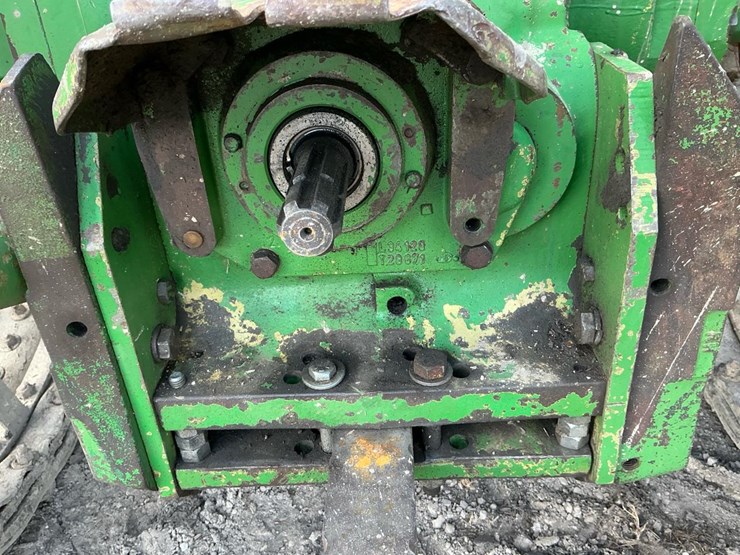 john-deere-2940-image-30