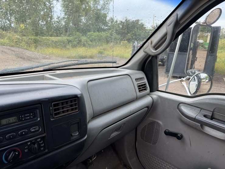 2003-ford-f650-image-42