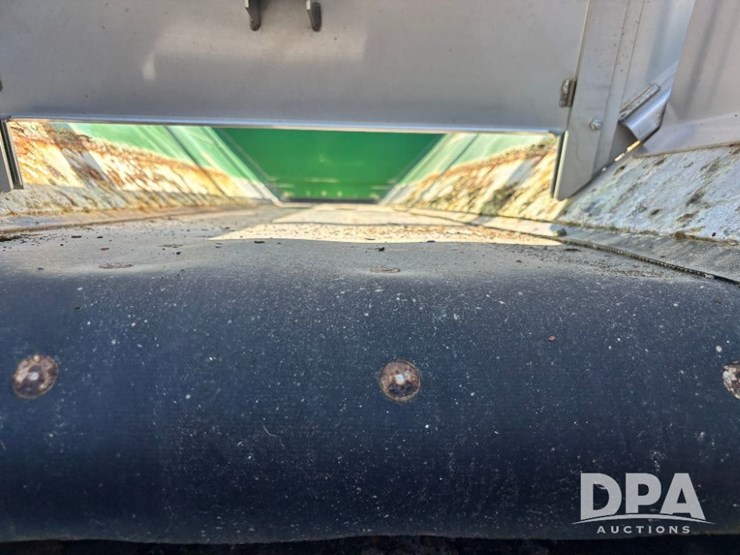 2019-john-deere-f4365-image-64