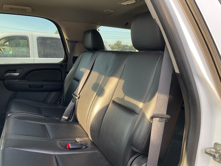 2012-chevrolet-tahoe-image-63