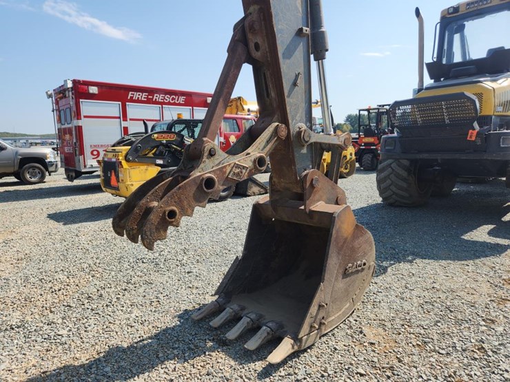 deere-160g-lc-image-12