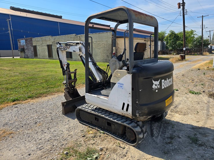 2003-bobcat-328d-image-13