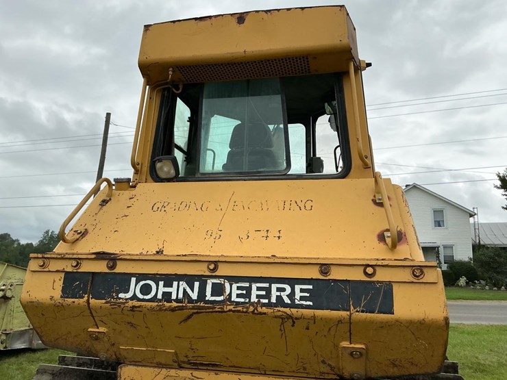 1999-deere-850c-image-32