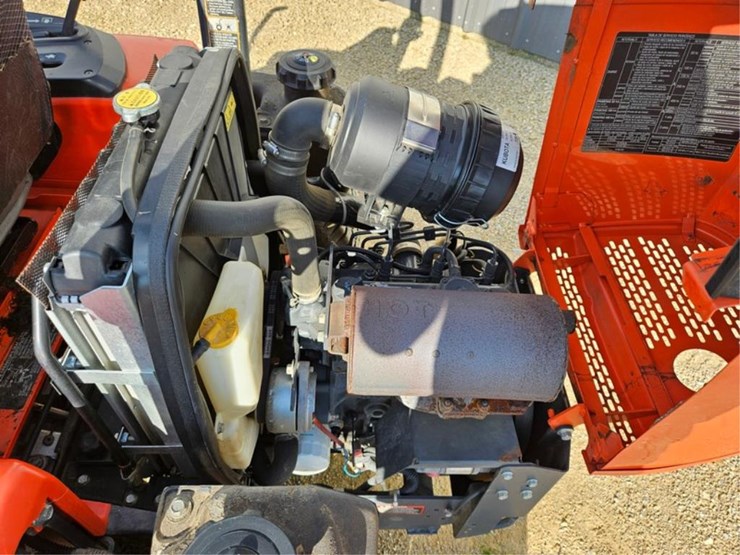 kubota-zd326-image-16