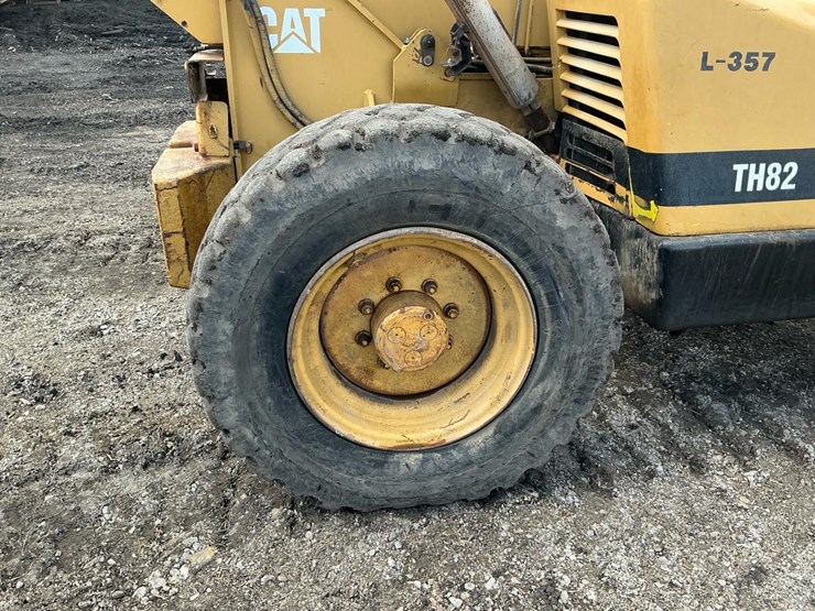caterpillar-th82-image-25