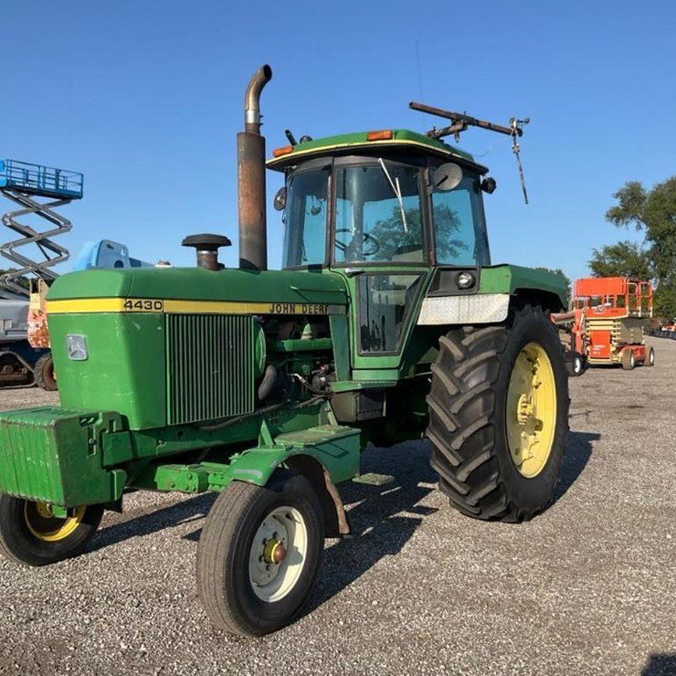 1979 JOHN DEERE 4430
