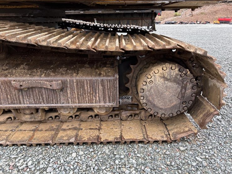 komatsu-pc270-lc-image-63