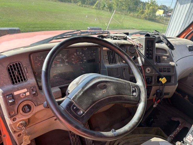 2000-caterpillar-3126-image-43