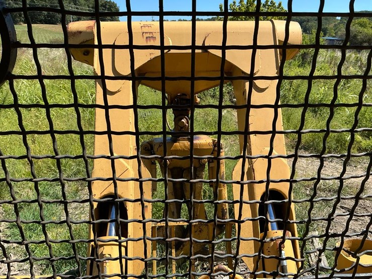 deere-850b-image-55