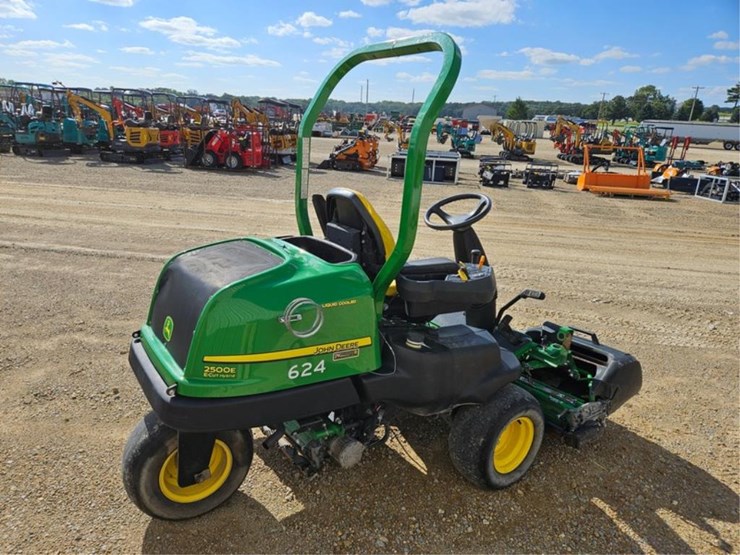 john-deere-2500e-image-5