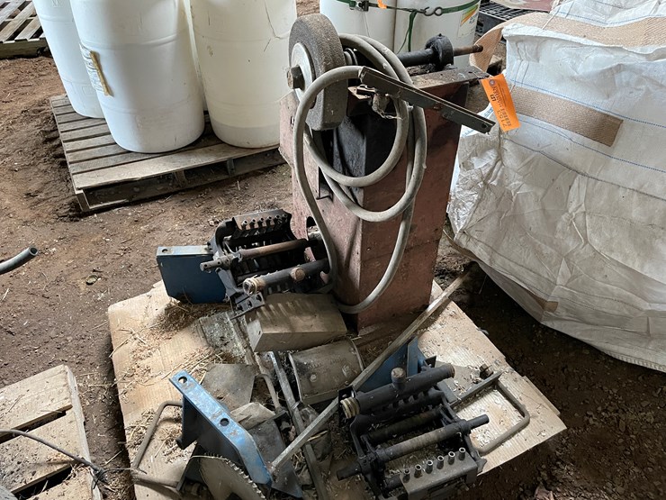 #7153-•-vintage-electric-motor-with-grinder-wheel-image-1