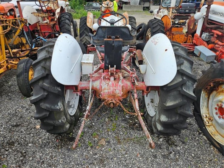 ford-tractor-image-4