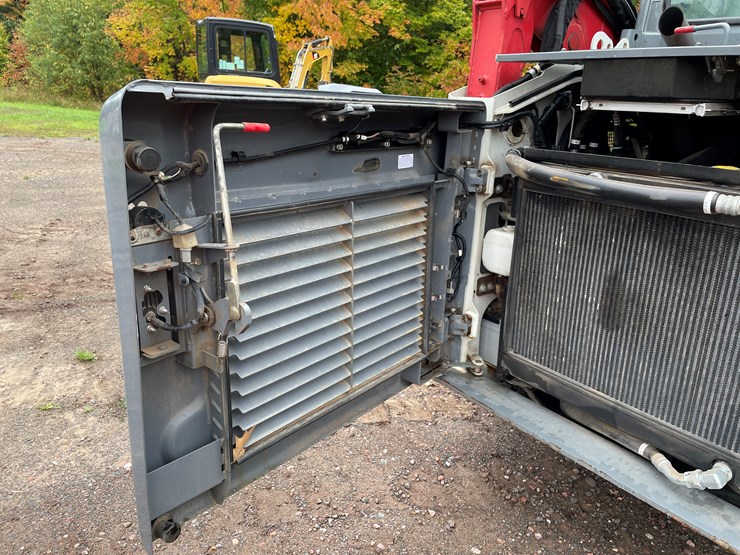 2020-takeuchi-tl10v2-image-22