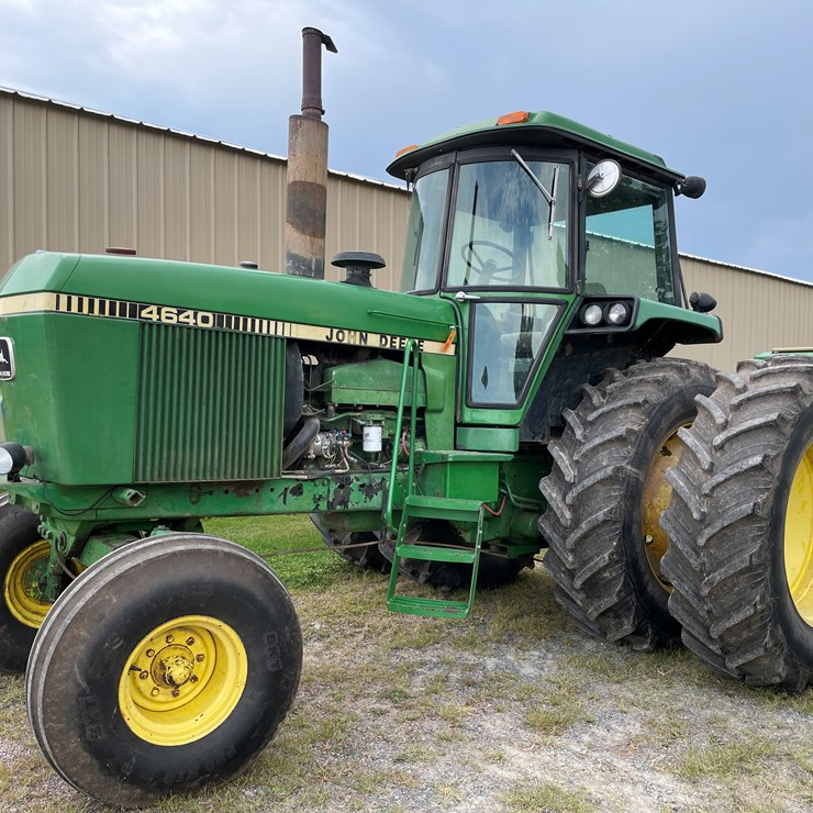 JOHN DEERE 4640
