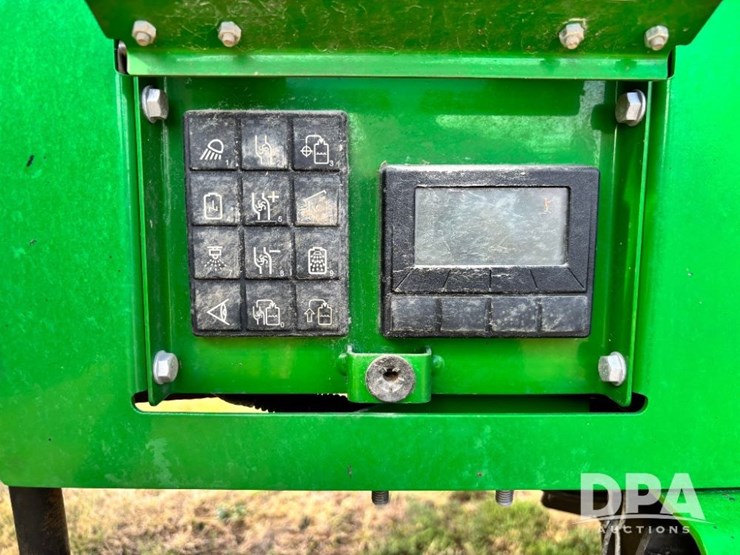 2019-john-deere-r4045-image-59