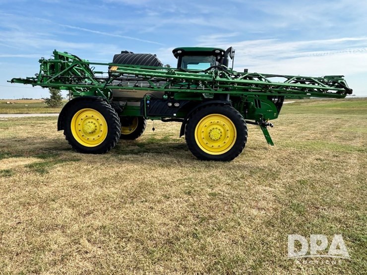 2019-john-deere-r4045-image-8