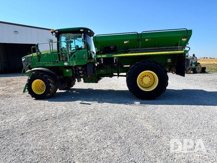 2019-john-deere-f4365-image-18