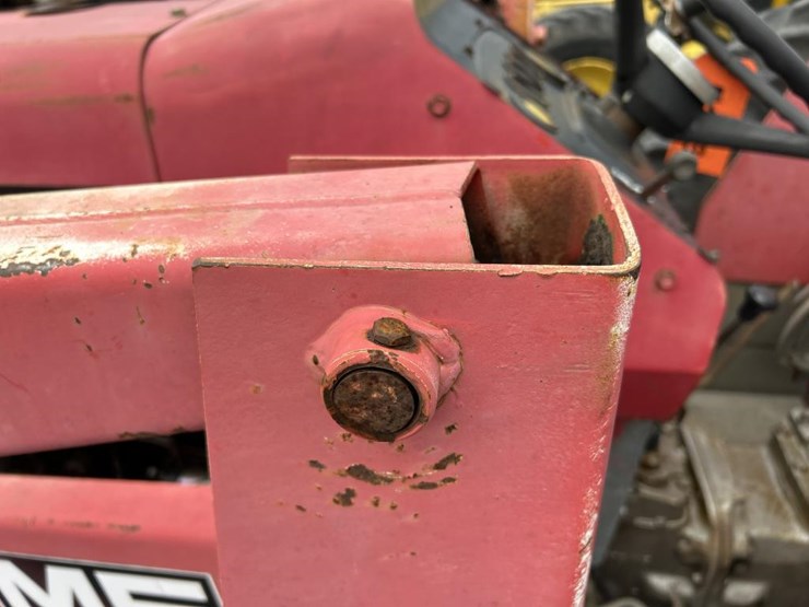 massey-ferguson-260-image-24