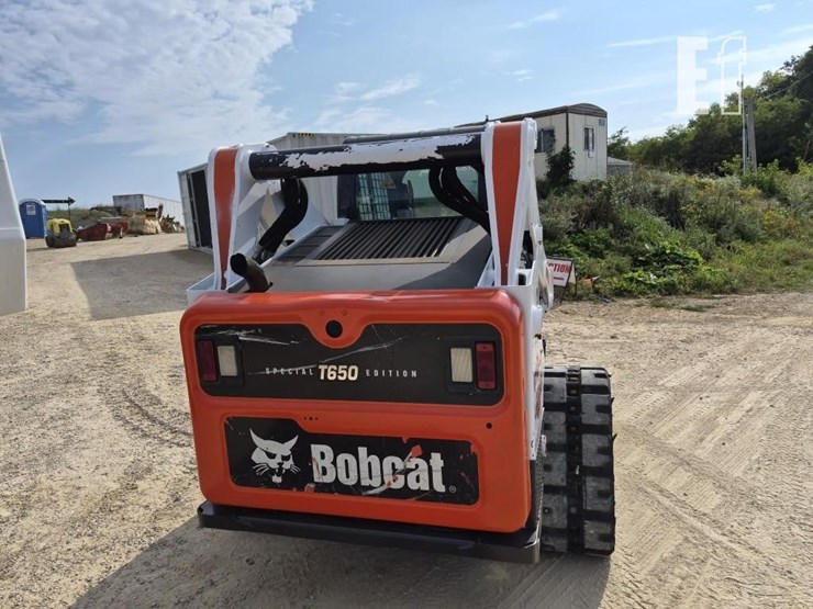 2014-bobcat-t650-image-9
