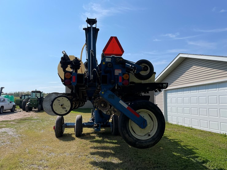 kinze-2300-image-5