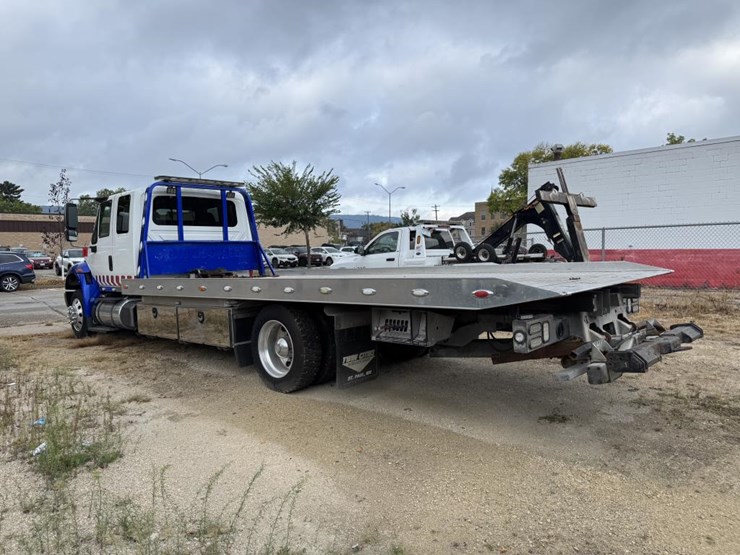2017-international-durastar-4300-image-3