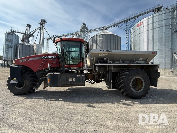 2010-case-ih-titan-3520-image-5