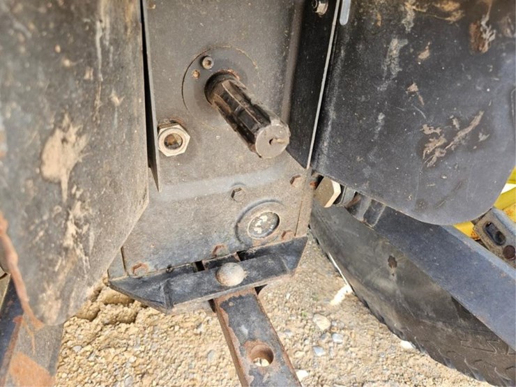 2000-john-deere-4400-image-21