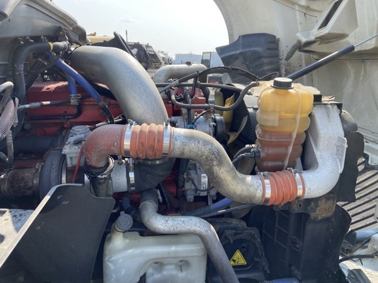 2010-international-prostar-image-35