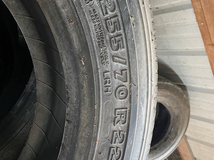 #7149-•-pallet-of-tires-and-inner-tube-image-8