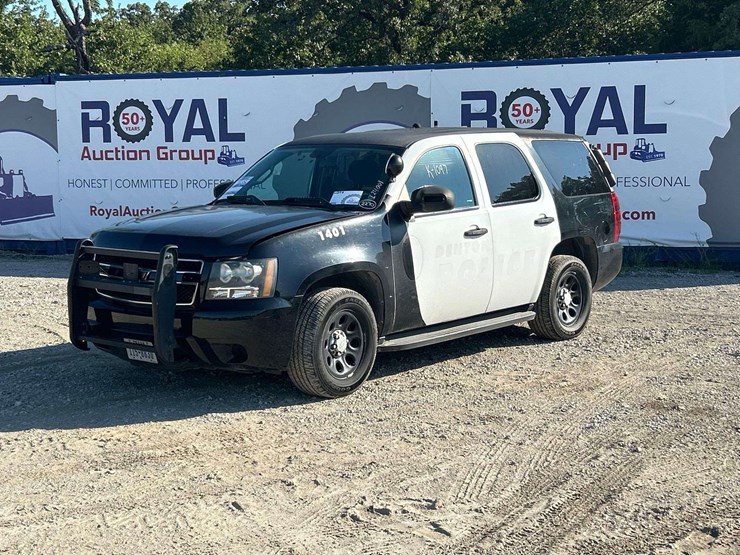 2014-chevrolet-tahoe-image-1