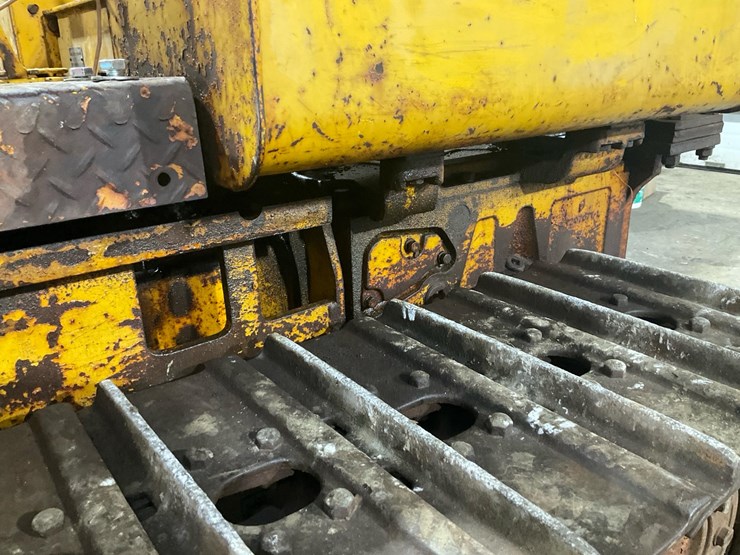 john-deere-420-image-25