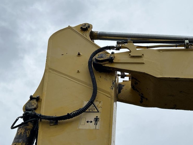 komatsu-pc270-lc-image-21