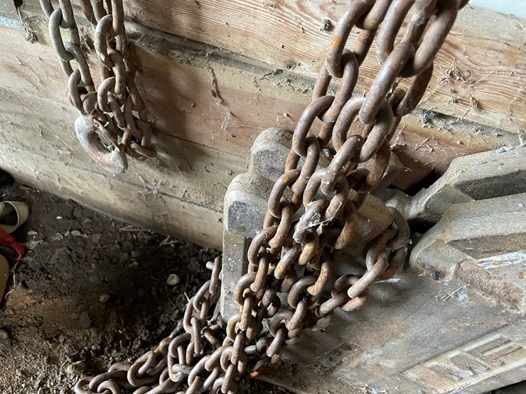 #7143-•-2-chains-and-1-binder-image-9