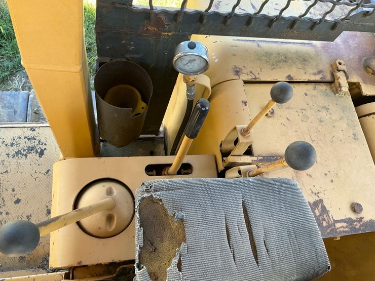 deere-850b-image-49