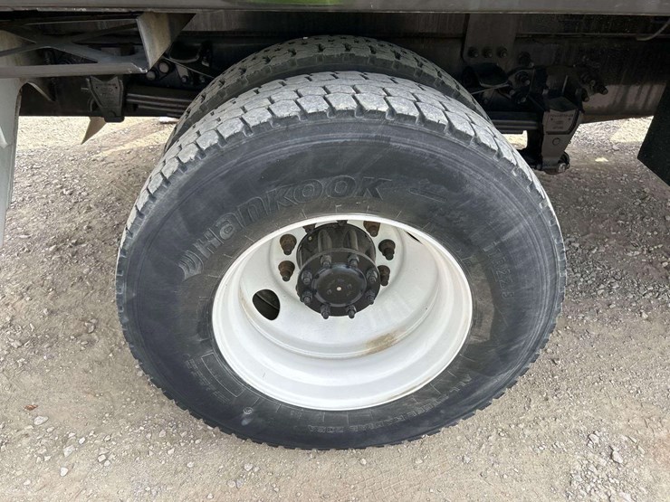 2017-ford-f750-image-38